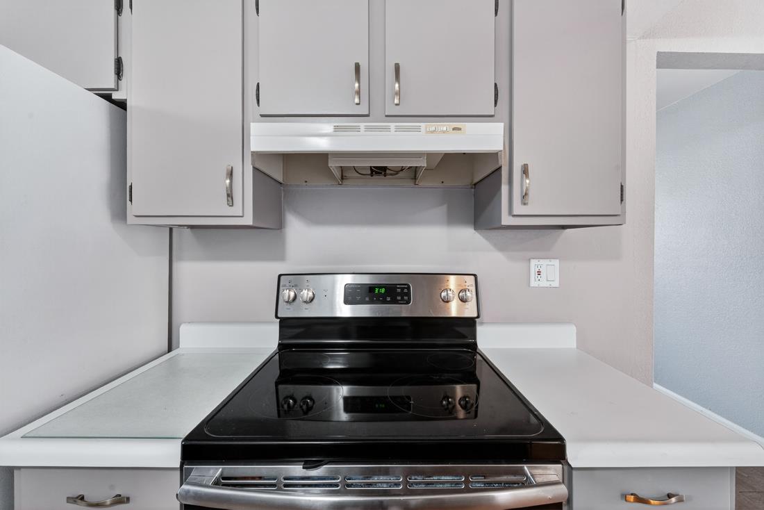 Watsonville, California, 95076, United States, 2 Bedrooms Bedrooms, ,1 BathroomBathrooms,Residential,For Sale,1969209