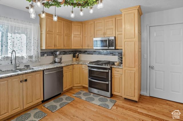 Brigham City, Utah, 84302, United States, 6 Bedrooms Bedrooms, ,4 BathroomsBathrooms,Residential,For Sale,1984055