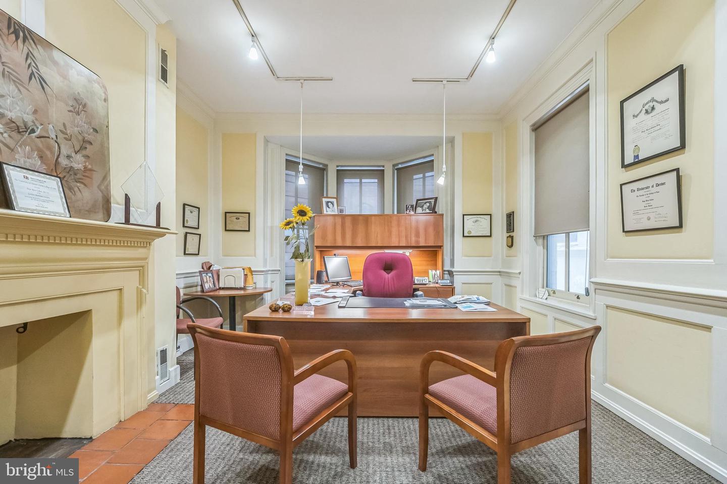 Philadelphia, Pennsylvania, 19103, United States, ,Residential,For Sale,1903580