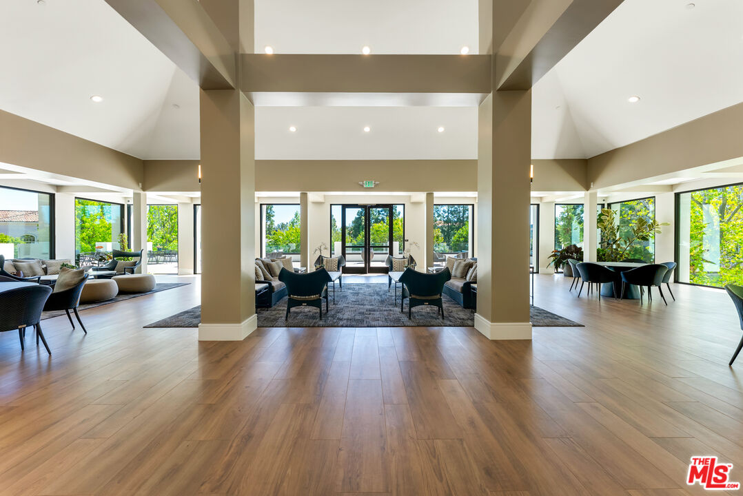 Los Angeles, California, 90077, United States, 5 Bedrooms Bedrooms, ,7 BathroomsBathrooms,Residential,For Sale,1686494