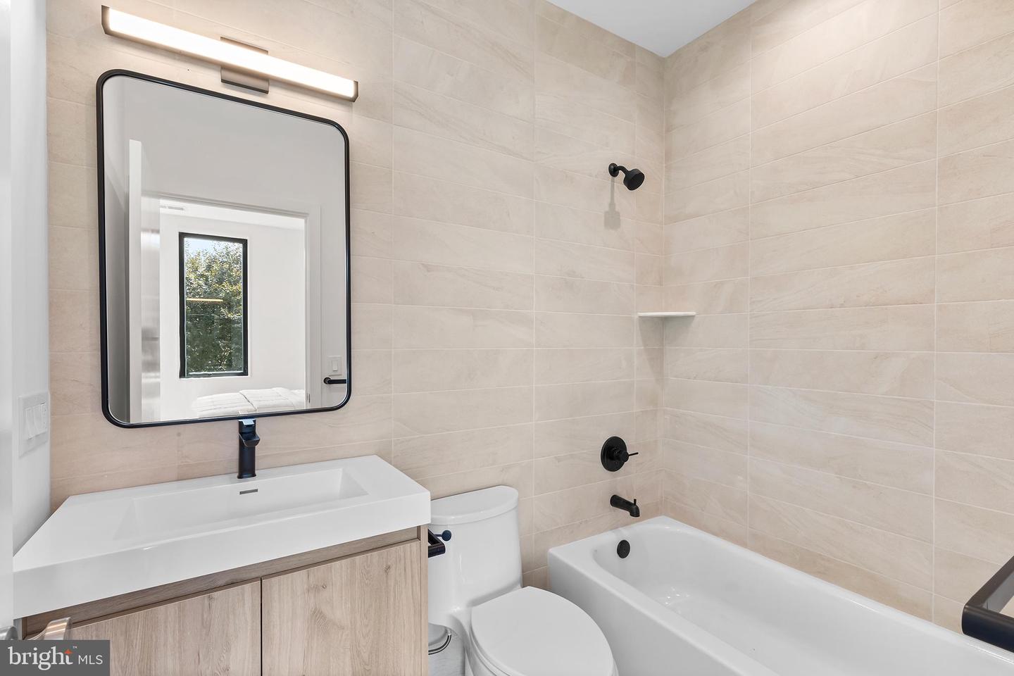 Philadelphia, Pennsylvania, 19128, United States, 4 Bedrooms Bedrooms, ,4 BathroomsBathrooms,Residential,For Sale,1898487