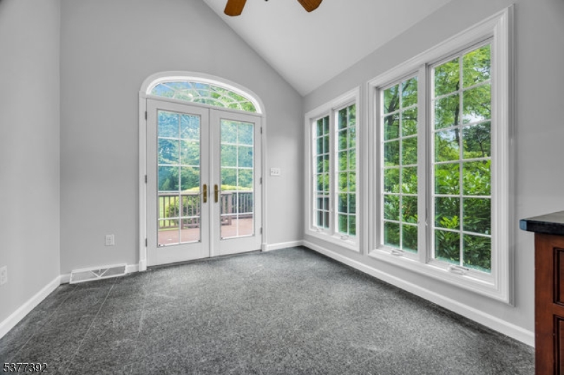 Chatham Twp., New Jersey, 07928, United States, 4 Bedrooms Bedrooms, ,3 BathroomsBathrooms,Residential,For Sale,1926166