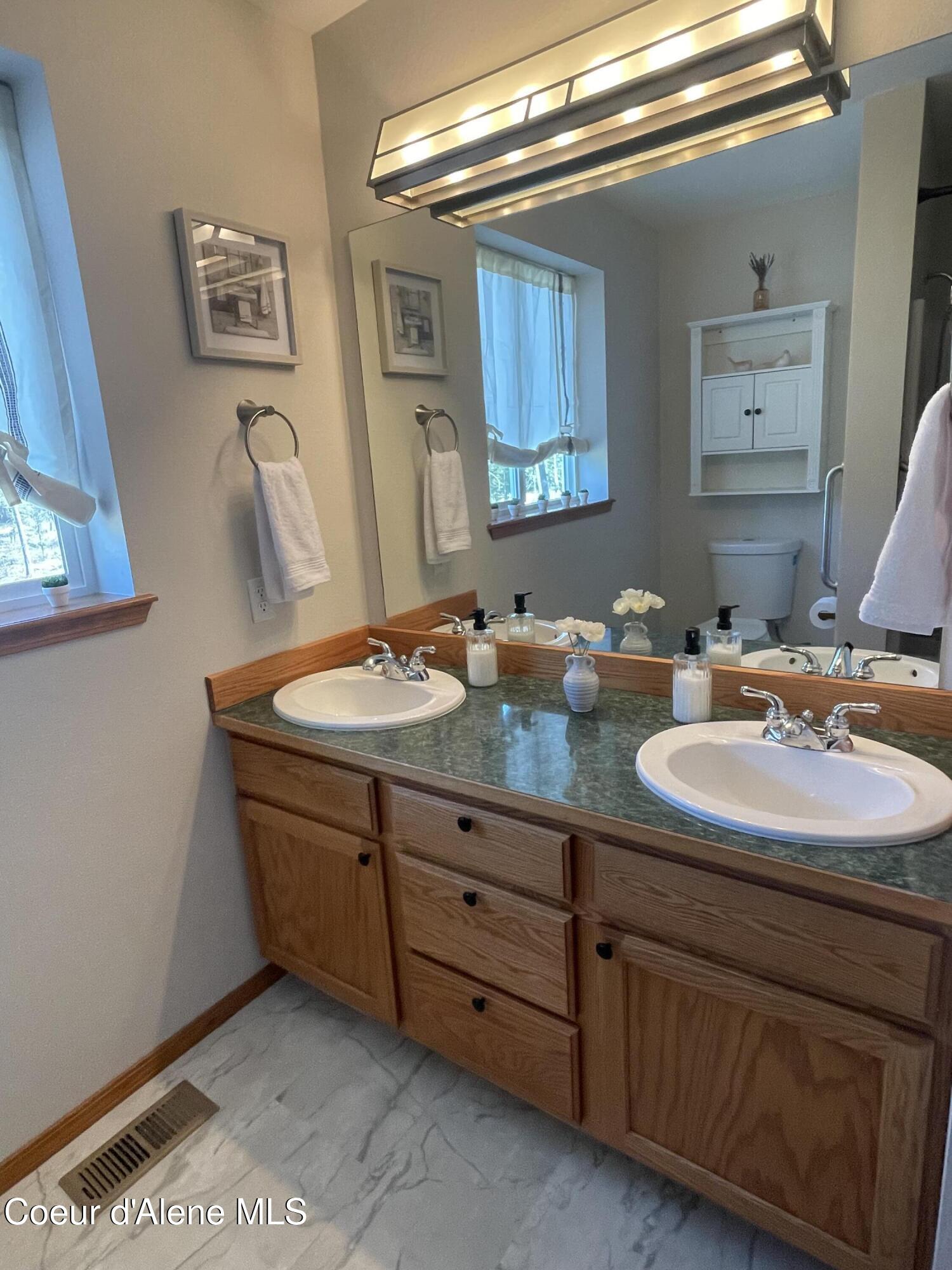 Rathdrum, Idaho, 83858, United States, 3 Bedrooms Bedrooms, ,3 BathroomsBathrooms,Residential,For Sale,1778838