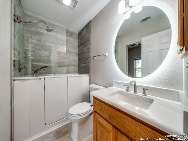 New Braunfels, Texas, 78130, United States, 2 Bedrooms Bedrooms, ,2 BathroomsBathrooms,Residential,For Sale,1989490