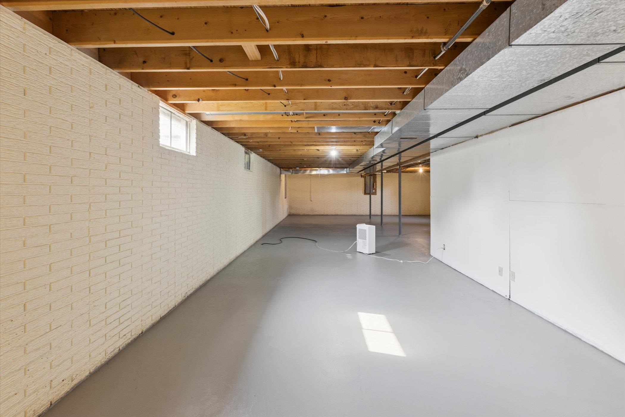 Midland, Michigan, 48640, United States, 3 Bedrooms Bedrooms, ,3 BathroomsBathrooms,Residential,For Sale,1975279