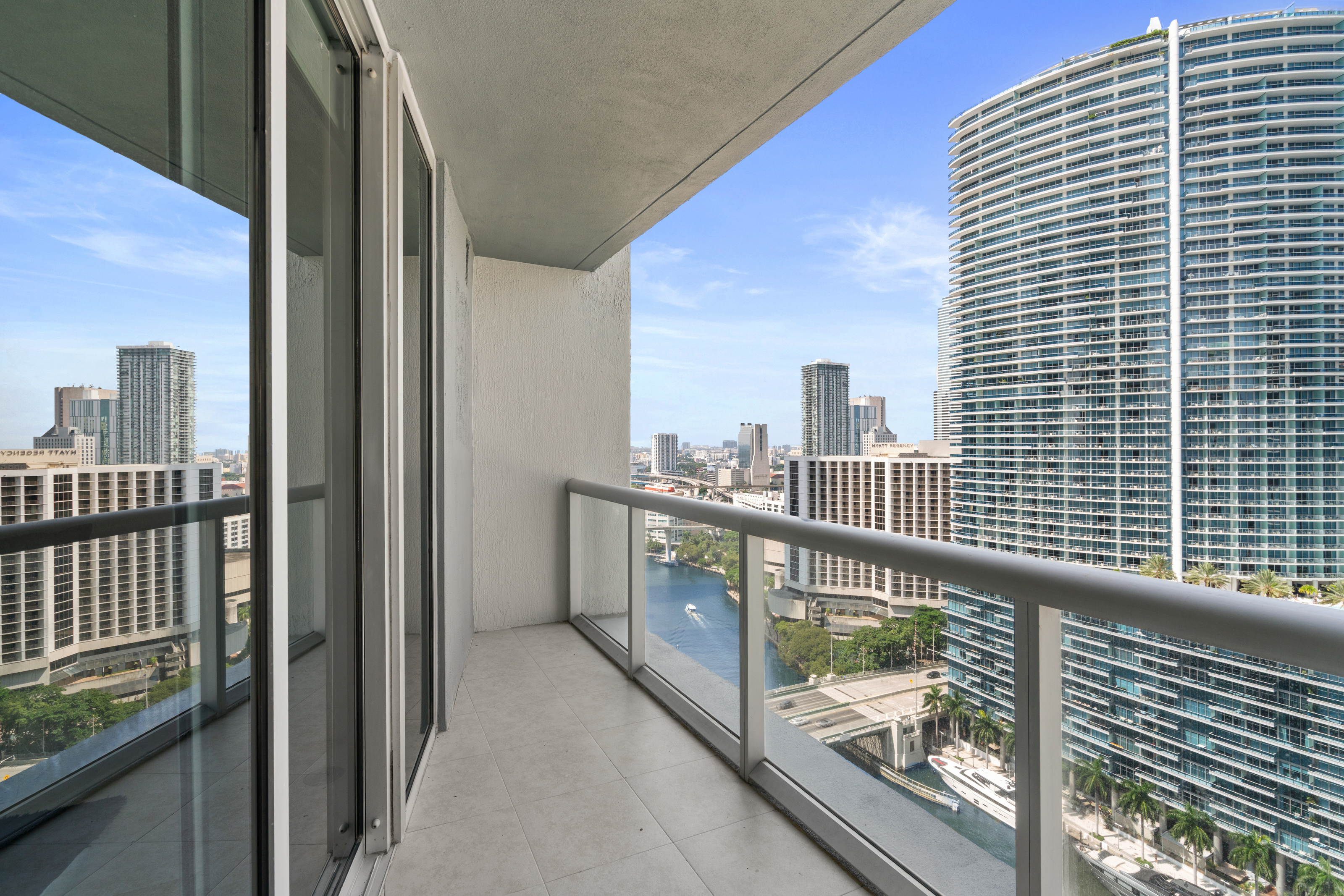  475 Brickell Ave, Miami, FL, 33131 - 物件實景