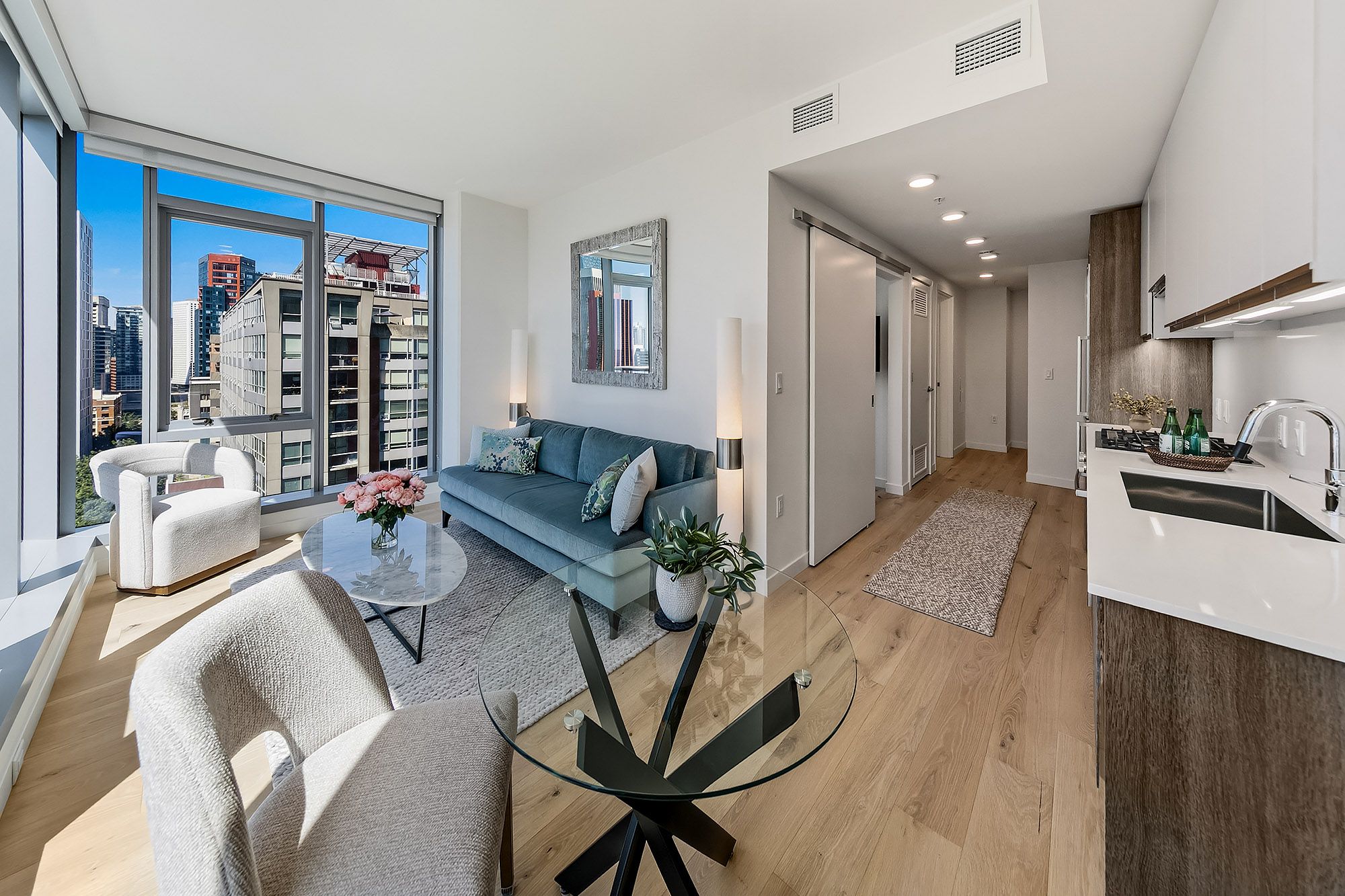  800 Columbia Street #1801 , Seattle, WA 98104 - 物件實景