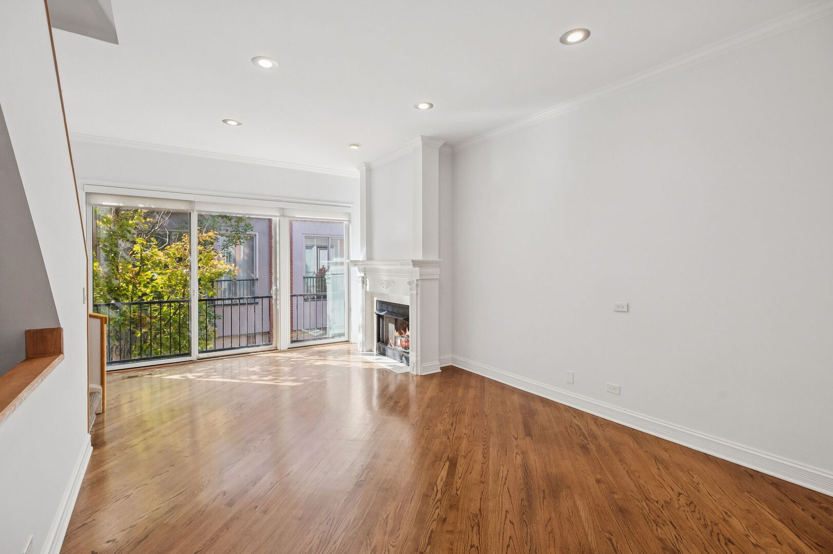 Evanston, Illinois, 60202, United States, 3 Bedrooms Bedrooms, ,3 BathroomsBathrooms,Residential,For Sale,1947564