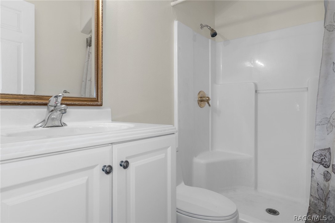 Dunnellon, Florida, 34431, United States, 4 Bedrooms Bedrooms, ,2 BathroomsBathrooms,Residential,For Sale,1920438