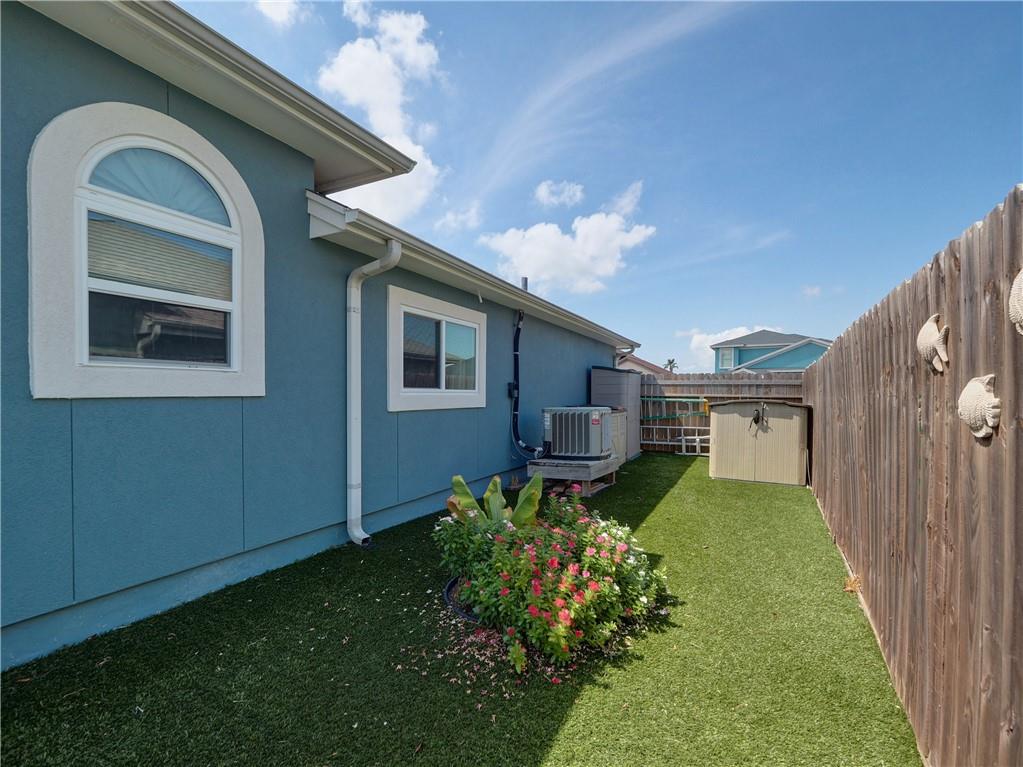 Corpus Christi, Texas, 78418, United States, 4 Bedrooms Bedrooms, ,2 BathroomsBathrooms,Residential,For Sale,1862449