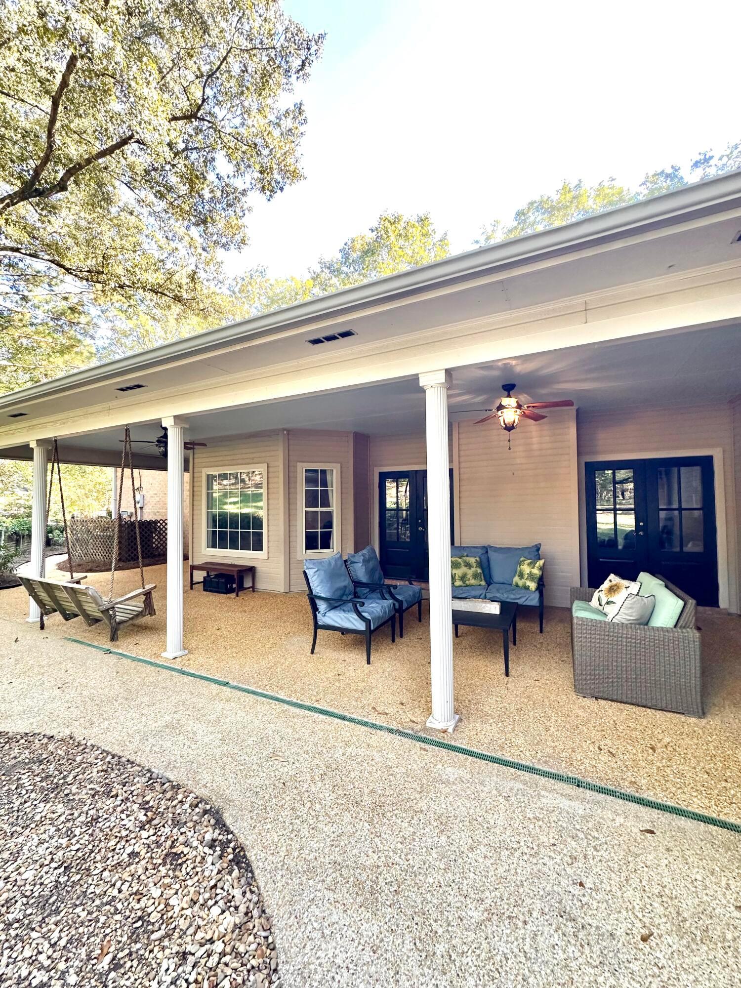 Tupelo, Mississippi, 38804, United States, 4 Bedrooms Bedrooms, ,4 BathroomsBathrooms,Residential,For Sale,1961666