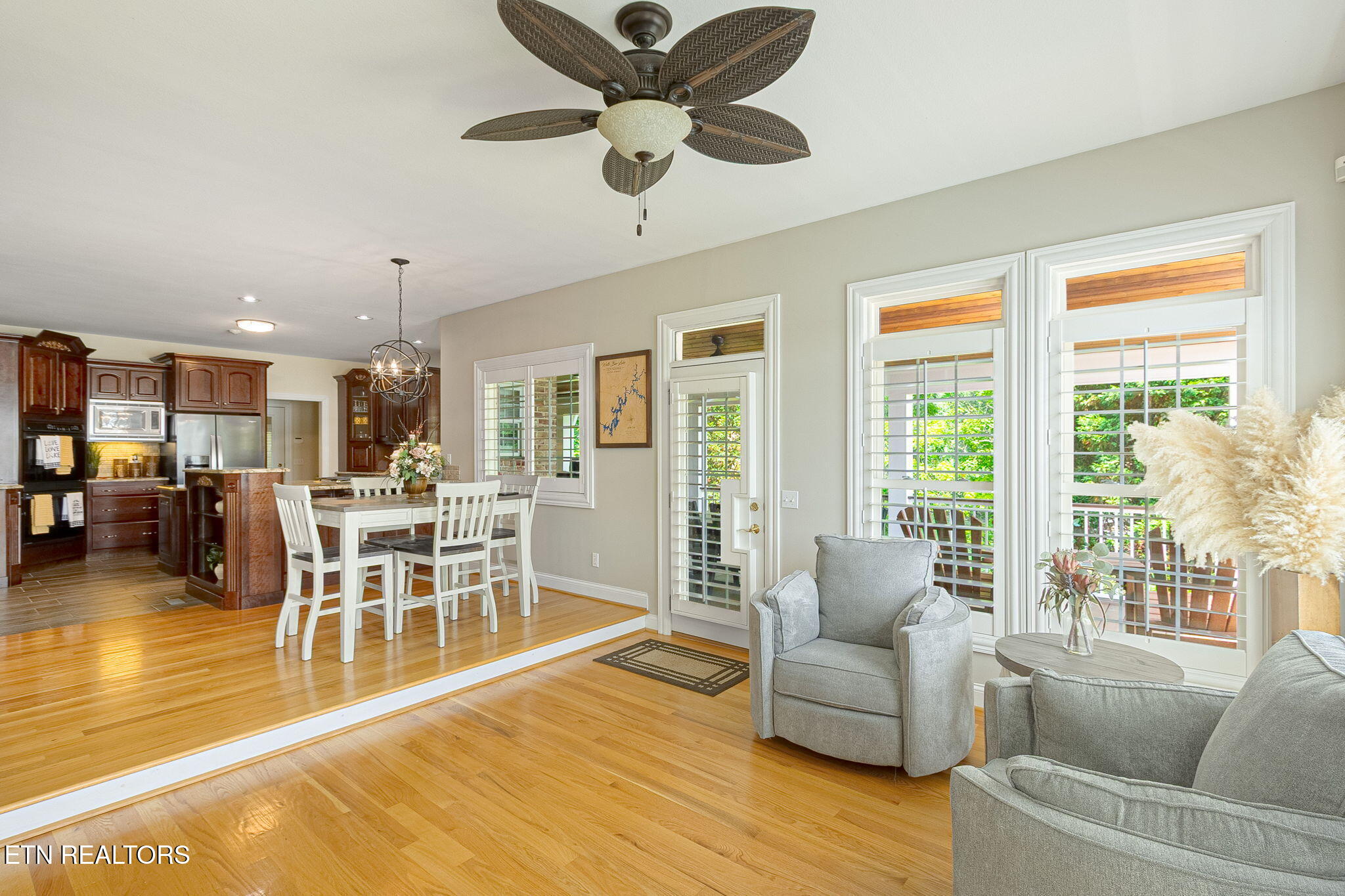 Spring City, Tennessee, 37381, United States, 3 Bedrooms Bedrooms, ,5 BathroomsBathrooms,Residential,For Sale,1900794