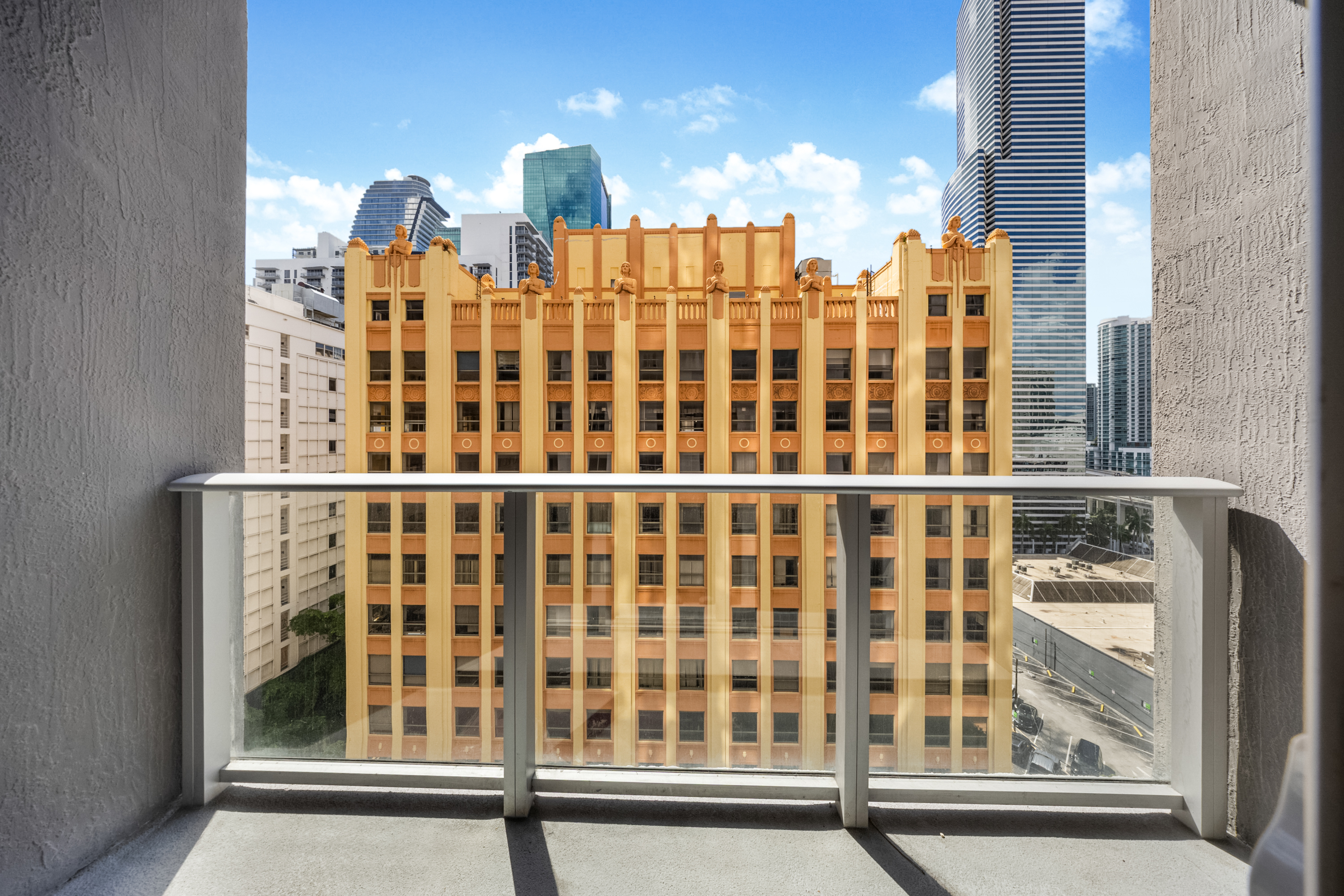  151 SE 1st St, Miami, FL, 33131 - 物件實景