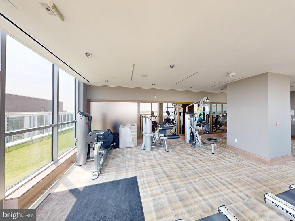 Rockville, Maryland, 20852, United States, 2 Bedrooms Bedrooms, ,2 BathroomsBathrooms,Residential,For Sale,1861250