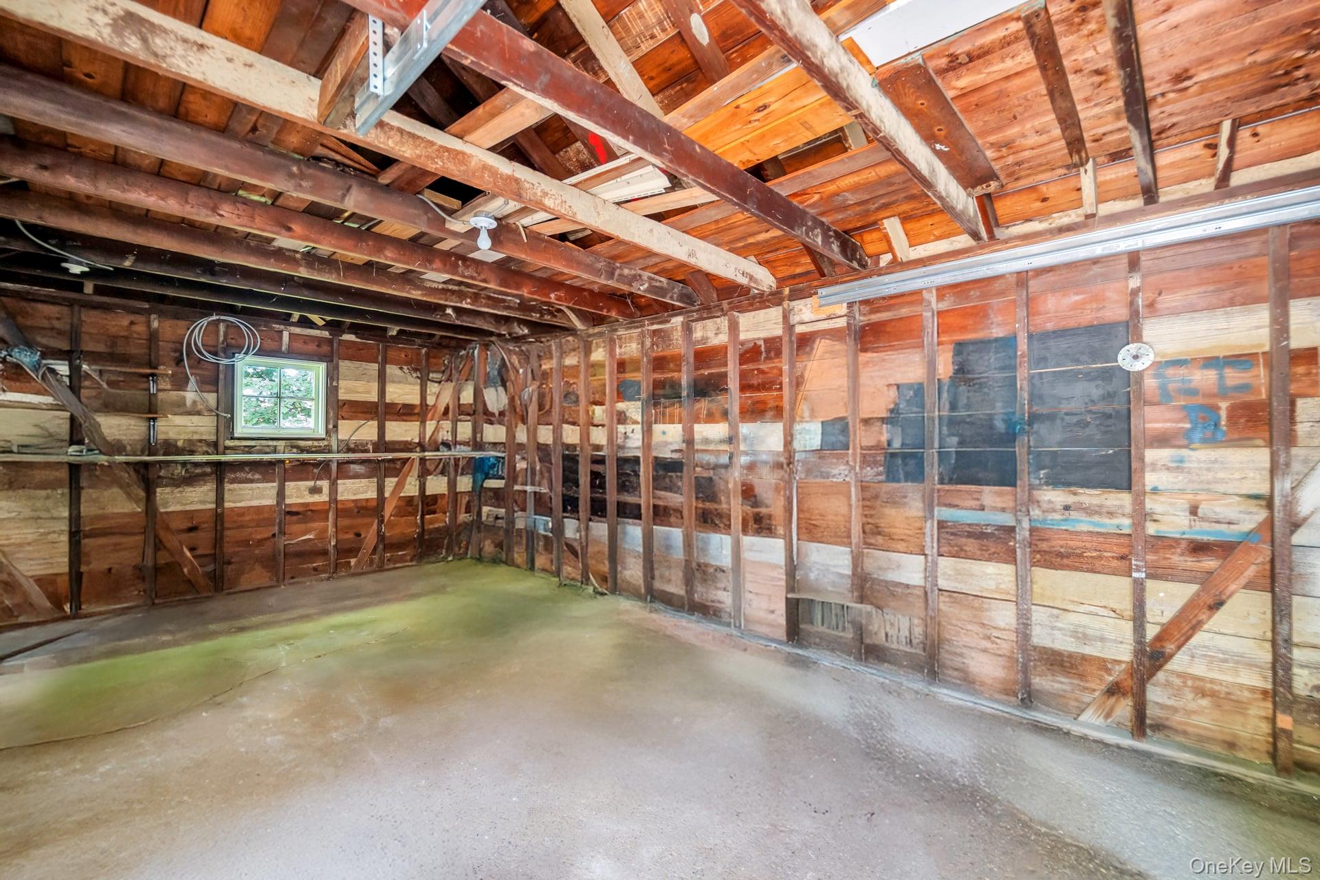 Port Washington, New York, 11050, United States, 3 Bedrooms Bedrooms, ,2 BathroomsBathrooms,Residential,For Sale,1882705