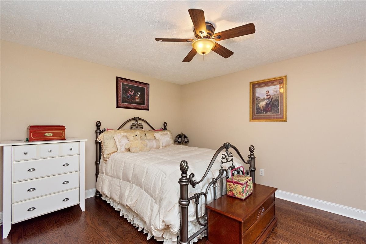 Bell Buckle, Tennessee, 37020, United States, 3 Bedrooms Bedrooms, ,3 BathroomsBathrooms,Residential,For Sale,1898483