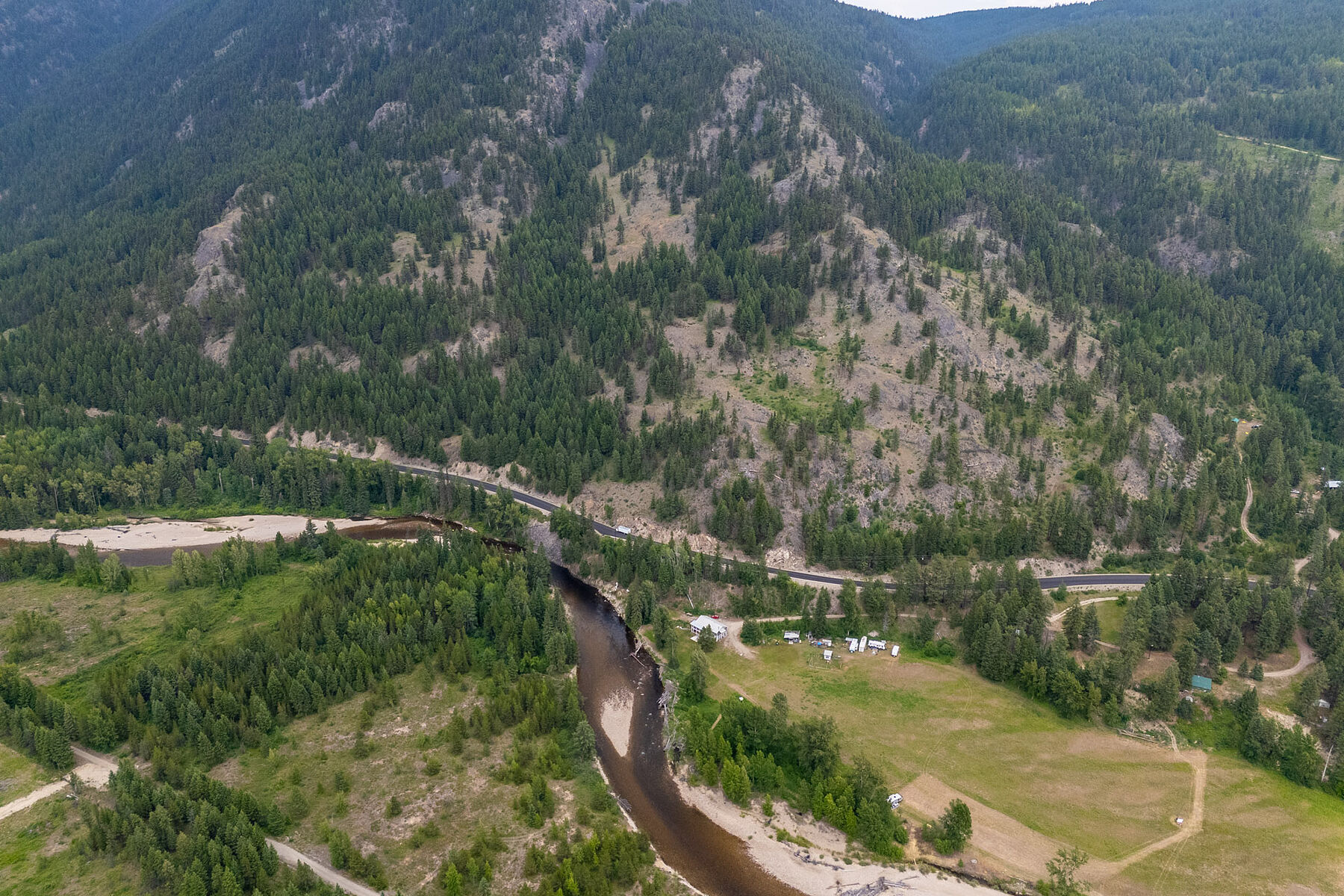  Kettle River Acreage - 物件實景
