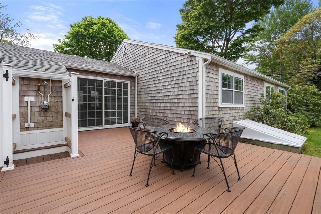 Barnstable, Massachusetts, 02601, United States, 4 Bedrooms Bedrooms, ,3 BathroomsBathrooms,Residential,For Sale,1826460