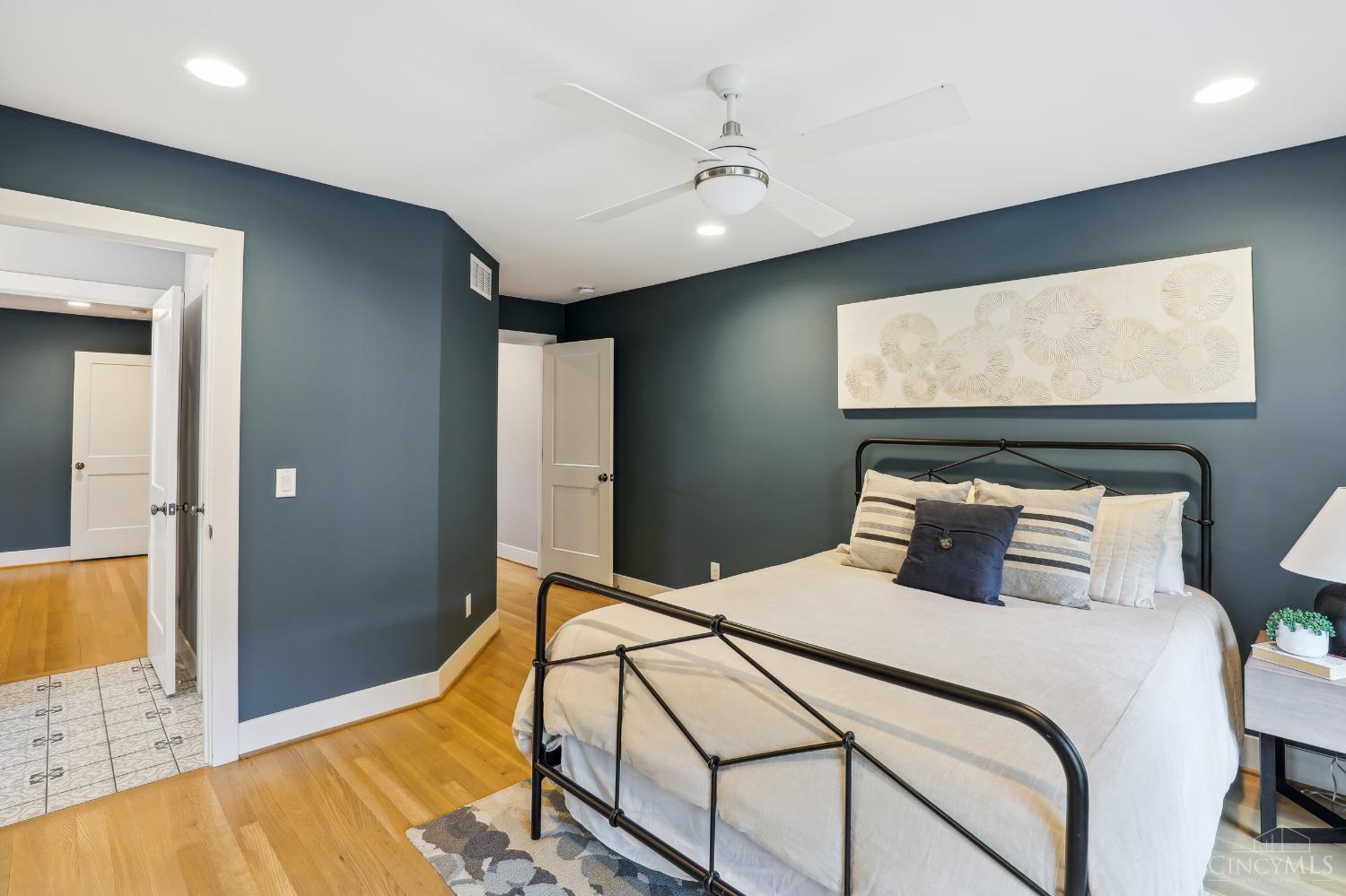 Cincinnati, Ohio, 45202, United States, 4 Bedrooms Bedrooms, ,5 BathroomsBathrooms,Residential,For Sale,1901834