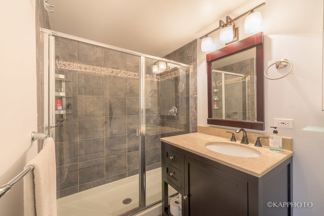 310 E 18th St, Chicago, Illinois, 60616, United States, 3 Bedrooms Bedrooms, ,4 BathroomsBathrooms,Residential,For Sale,310 E 18th St,1010356