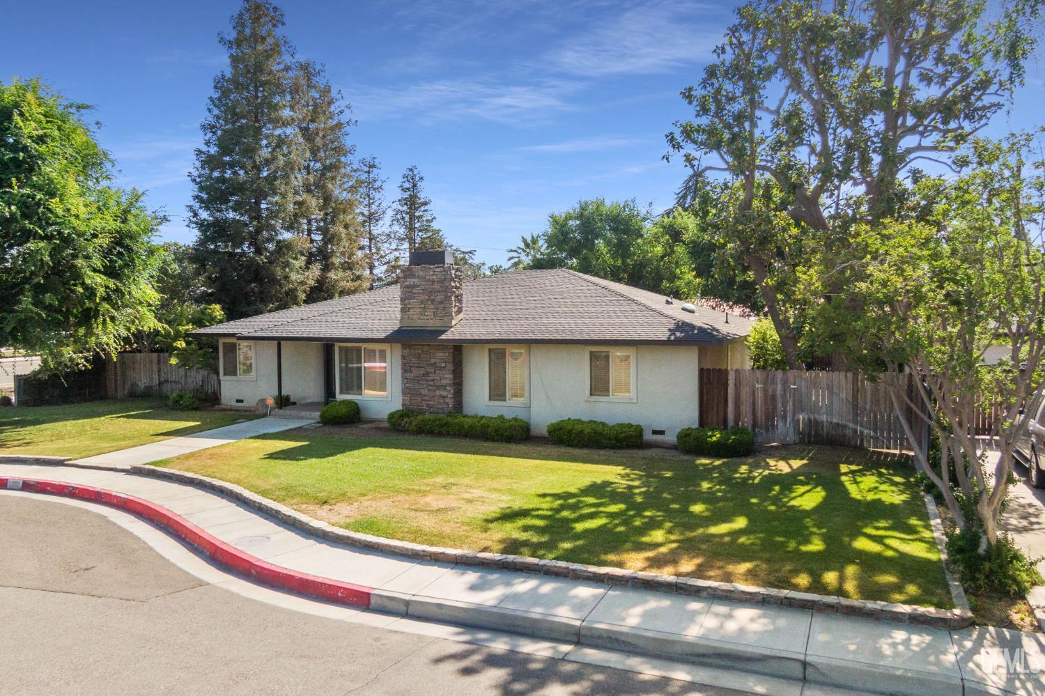 Bakersfield, California, 93301, United States, 3 Bedrooms Bedrooms, ,3 BathroomsBathrooms,Residential,For Sale,1819046
