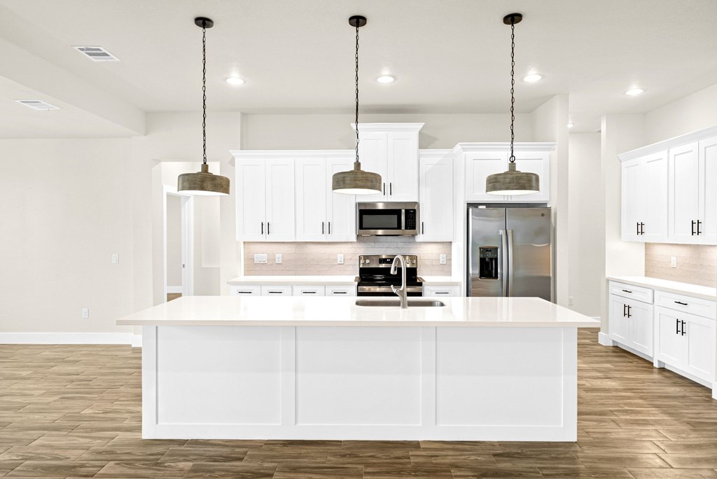 Kerrville, Texas, 78028, United States, 4 Bedrooms Bedrooms, ,3 BathroomsBathrooms,Residential,For Sale,2008788