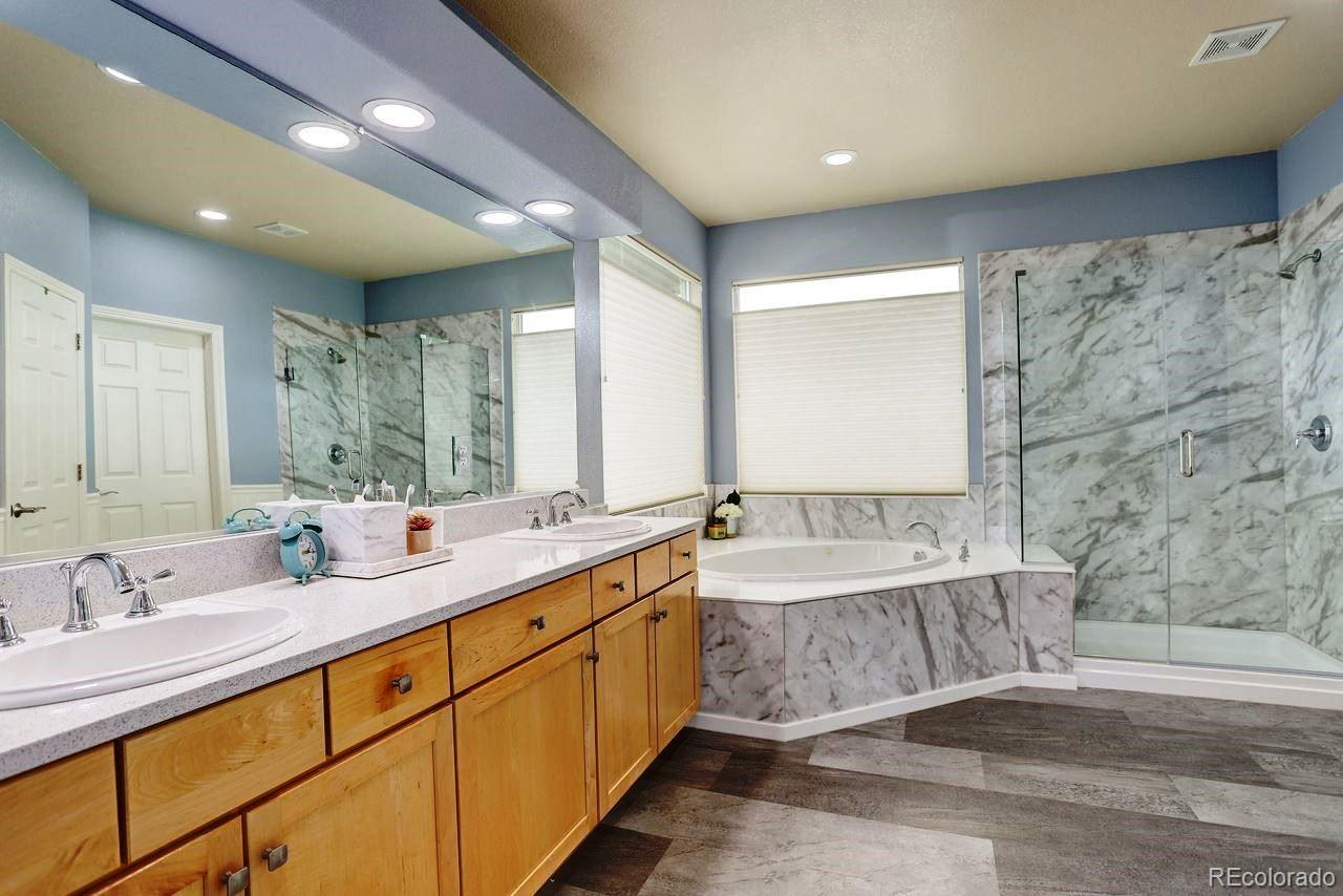 Arvada, Colorado, 80005, United States, 4 Bedrooms Bedrooms, ,2 BathroomsBathrooms,Residential,For Sale,1906341