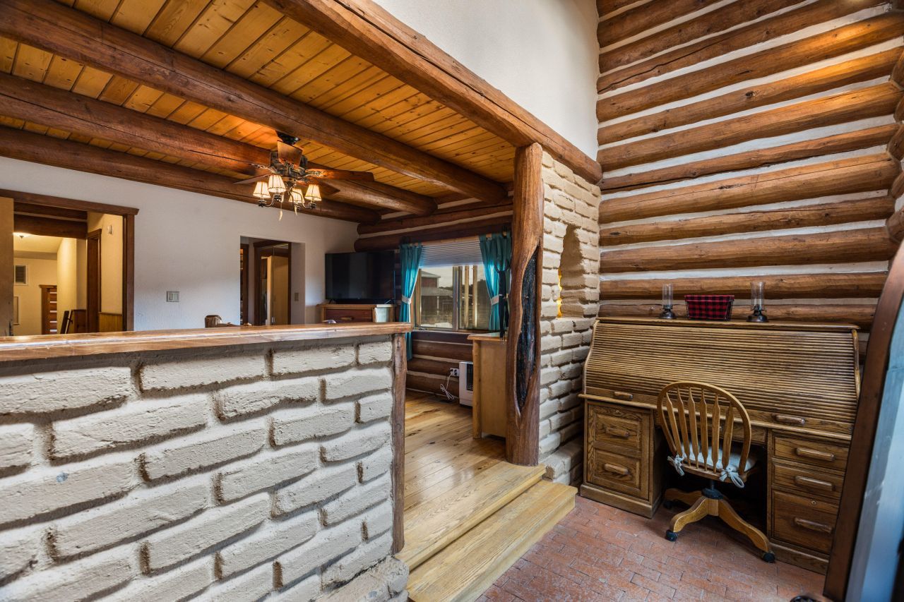 Tijeras, New Mexico, 87059, United States, 3 Bedrooms Bedrooms, ,2 BathroomsBathrooms,Residential,For Sale,1942288