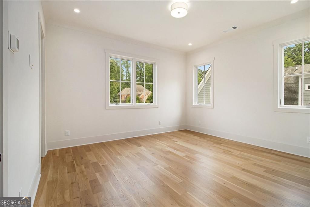 Atlanta, Georgia, 30342, United States, 6 Bedrooms Bedrooms, ,8 BathroomsBathrooms,Residential,For Sale,1858918