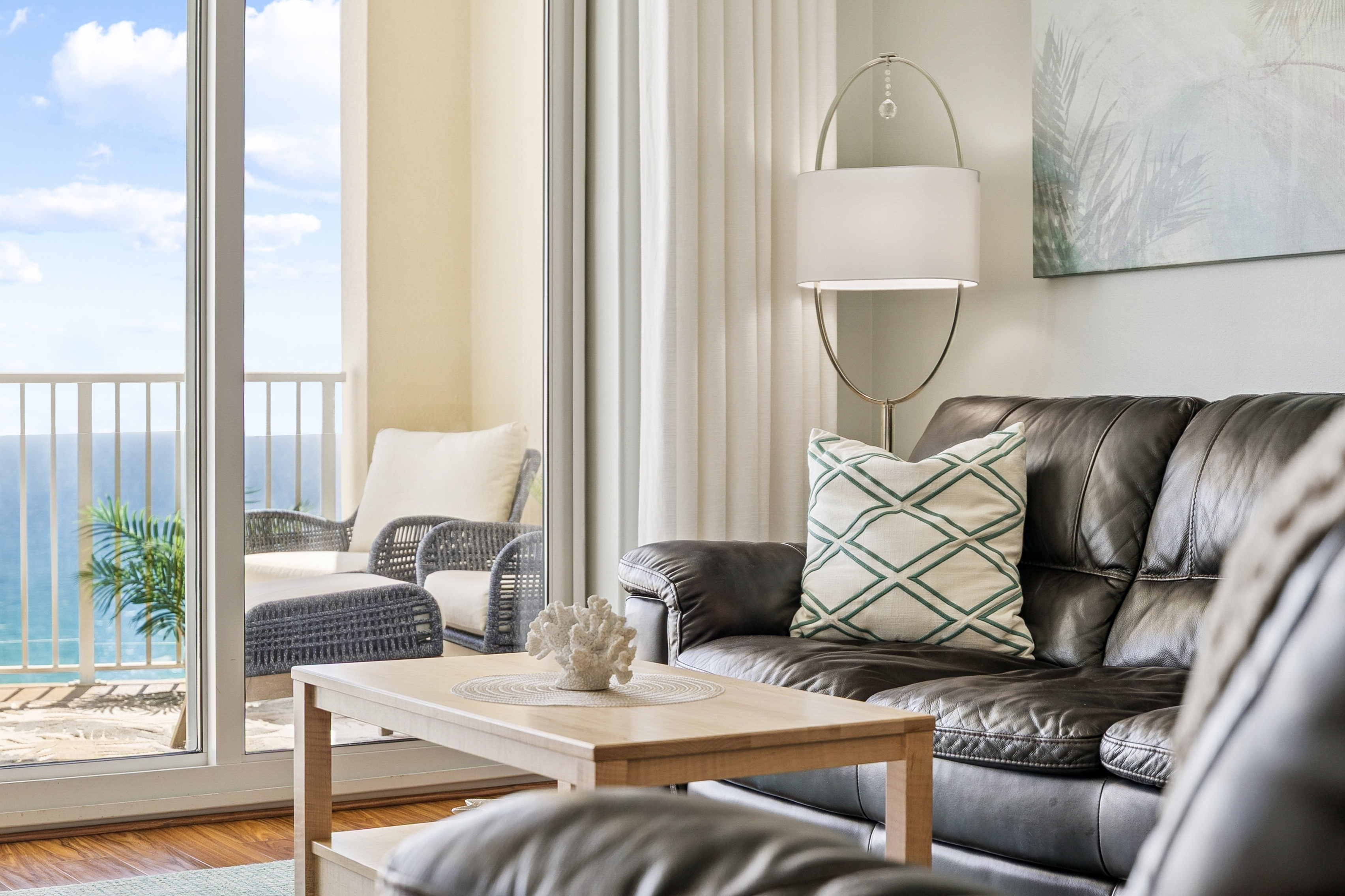  Fully Reimagined Gulf-Front Retreat with Private Oversized Balcony - 物件實景