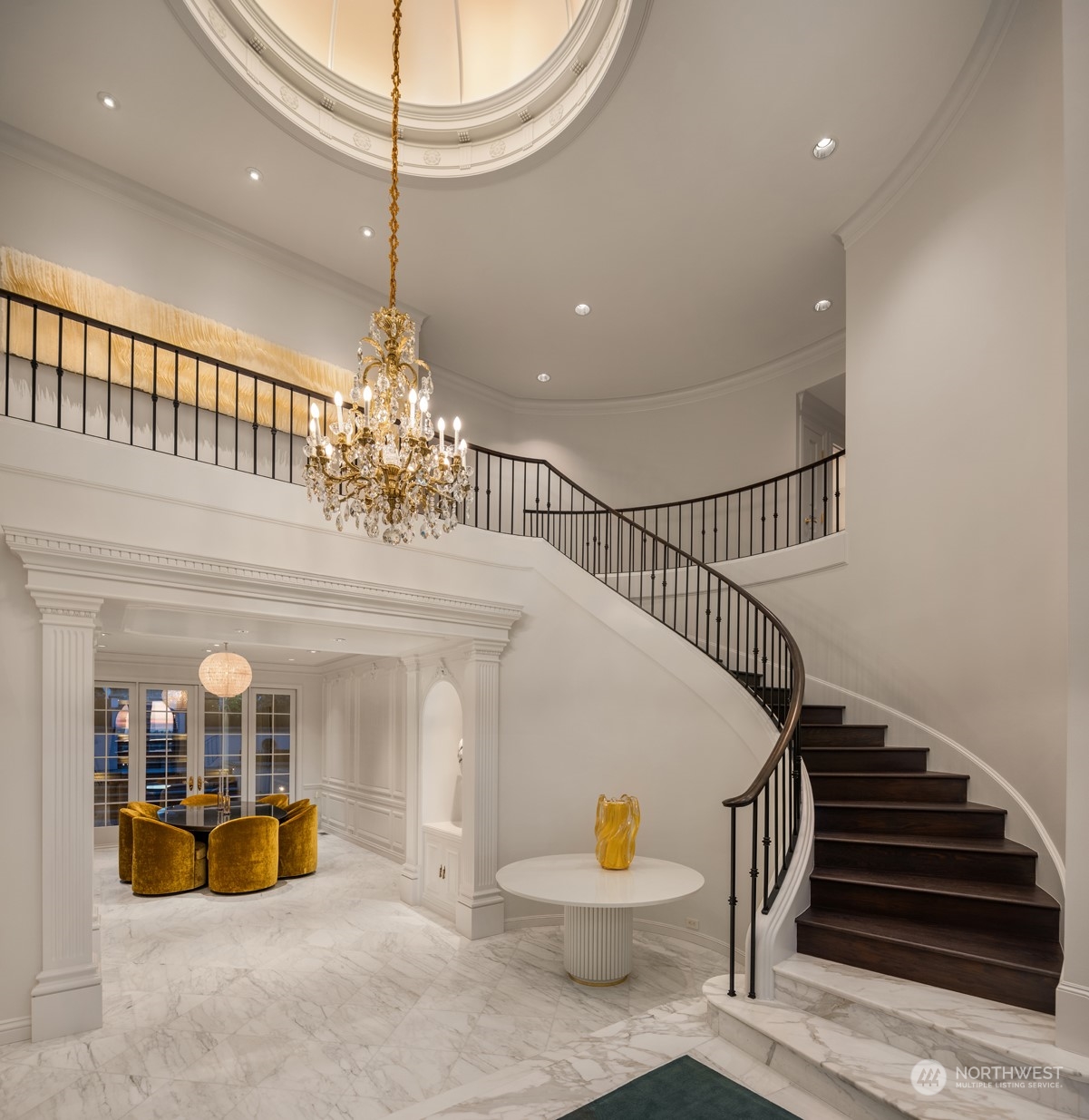 Clyde Hill, Washington, 98004, United States, 5 Bedrooms Bedrooms, ,4 BathroomsBathrooms,Residential,For Sale,1684635