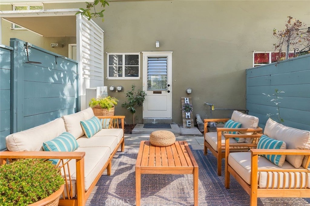 5162 Village Green #96, Los Angeles, California, 90016, United States, 2 Bedrooms Bedrooms, ,1 BathroomBathrooms,Residential,For Sale,5162 Village Green #96,1649469