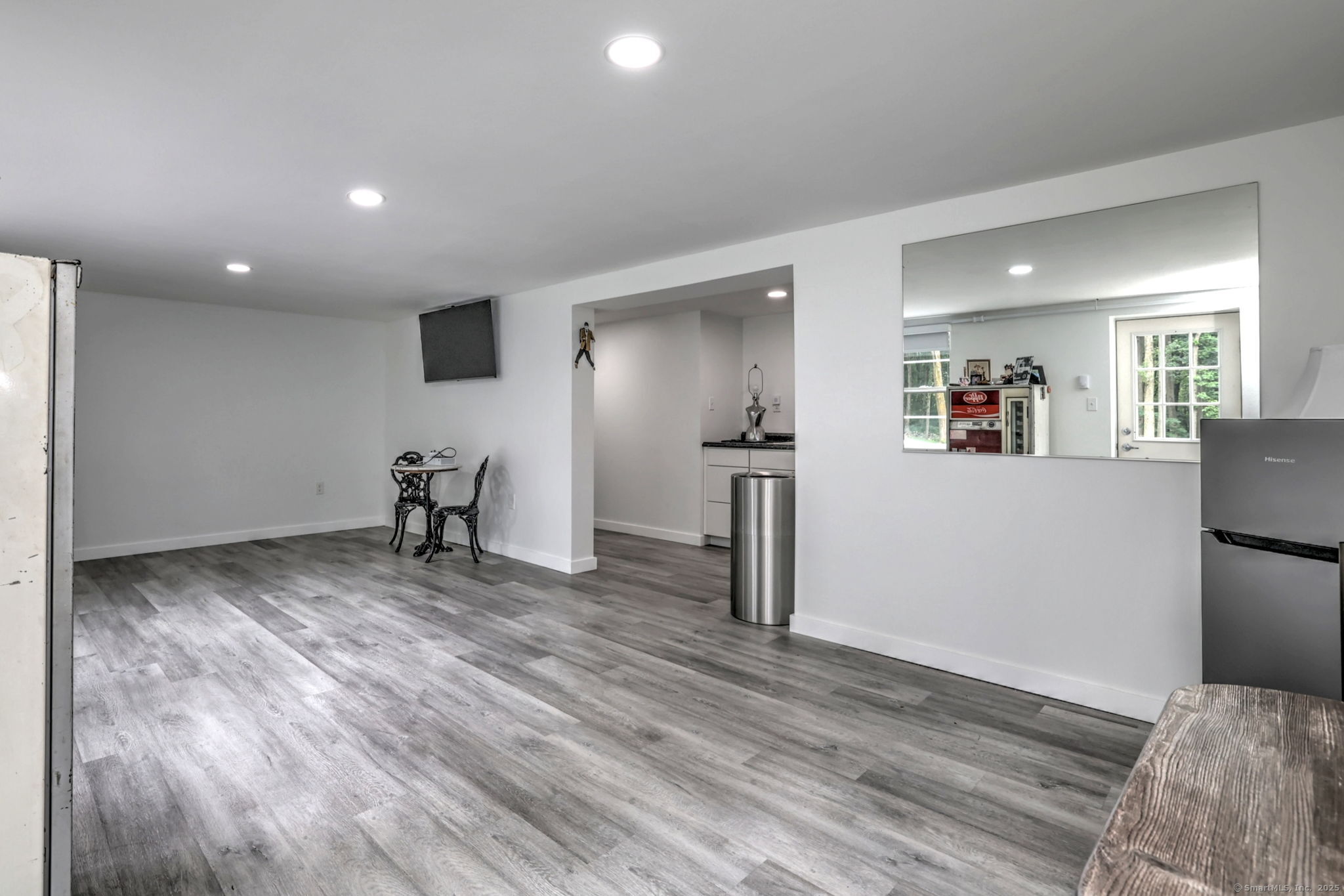 Woodbridge, Connecticut, 06525, United States, 5 Bedrooms Bedrooms, ,4 BathroomsBathrooms,Residential,For Sale,1890965