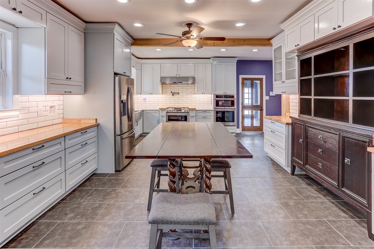 Memphis, Tennessee, 38111, United States, 4 Bedrooms Bedrooms, ,3 BathroomsBathrooms,Residential,For Sale,1974994