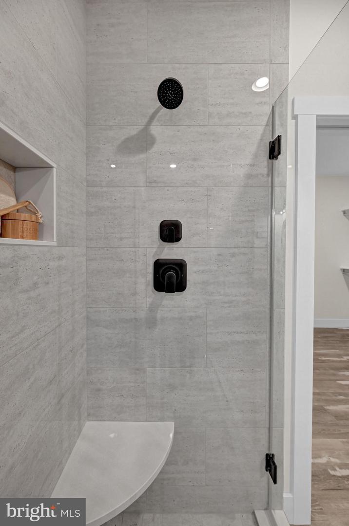 705 Oxford Drive Unit 39, York, Pennsylvania, 17406, United States, 4 Bedrooms Bedrooms, ,5 BathroomsBathrooms,Residential,For Sale,705 Oxford Drive Unit 39,1628330