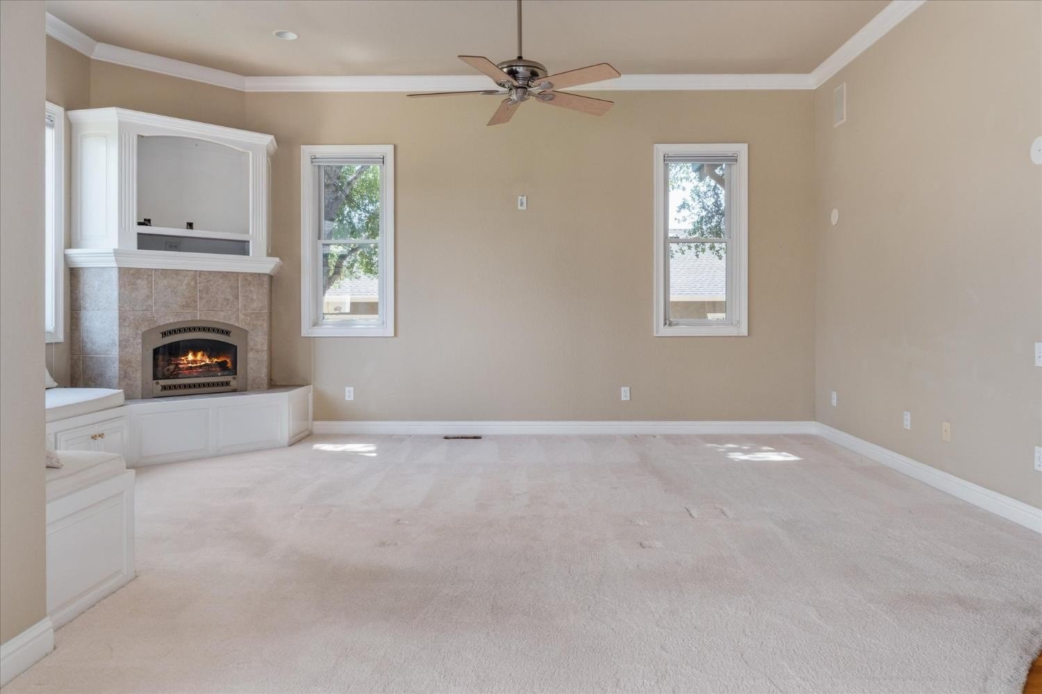 Angels Camp, California, 95222, United States, 5 Bedrooms Bedrooms, ,5 BathroomsBathrooms,Residential,For Sale,1979425