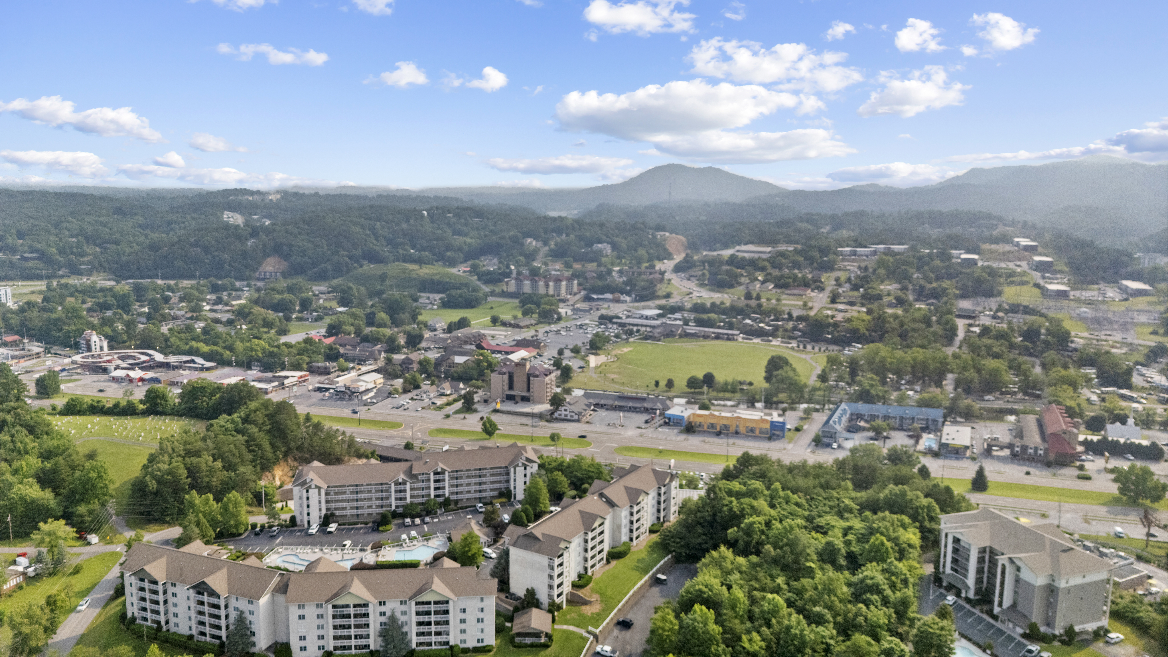 Pigeon Forge, Tennessee, 37863, United States, 4 Bedrooms Bedrooms, ,3 BathroomsBathrooms,Residential,For Sale,1923955