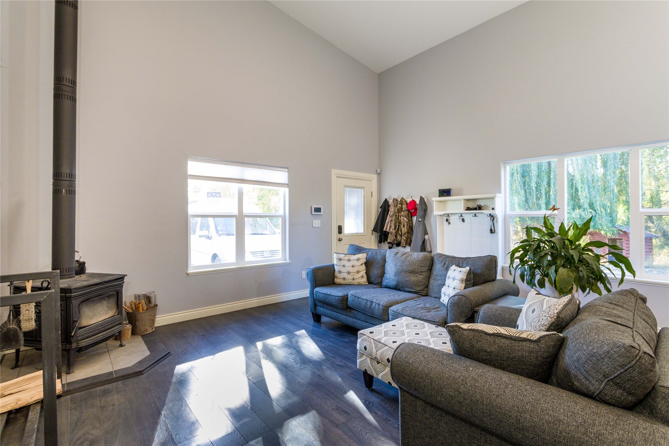 Kalispell, Montana, 59901, United States, 3 Bedrooms Bedrooms, ,3 BathroomsBathrooms,Residential,For Sale,1827707