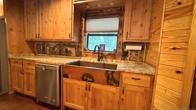 Hodgen, Oklahoma, 74939, United States, 4 Bedrooms Bedrooms, ,3 BathroomsBathrooms,Residential,For Sale,1979733