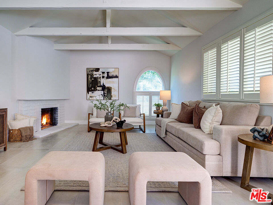 Huntington Beach, California, 92649, United States, 3 Bedrooms Bedrooms, ,2 BathroomsBathrooms,Residential,For Sale,2003446