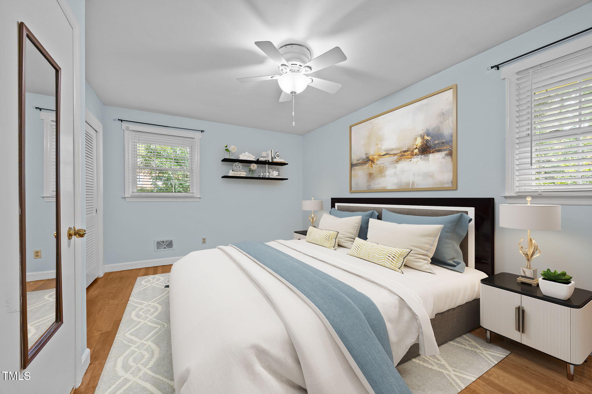 Raleigh, North Carolina, 27609, United States, 3 Bedrooms Bedrooms, ,2 BathroomsBathrooms,Residential,For Sale,1911441