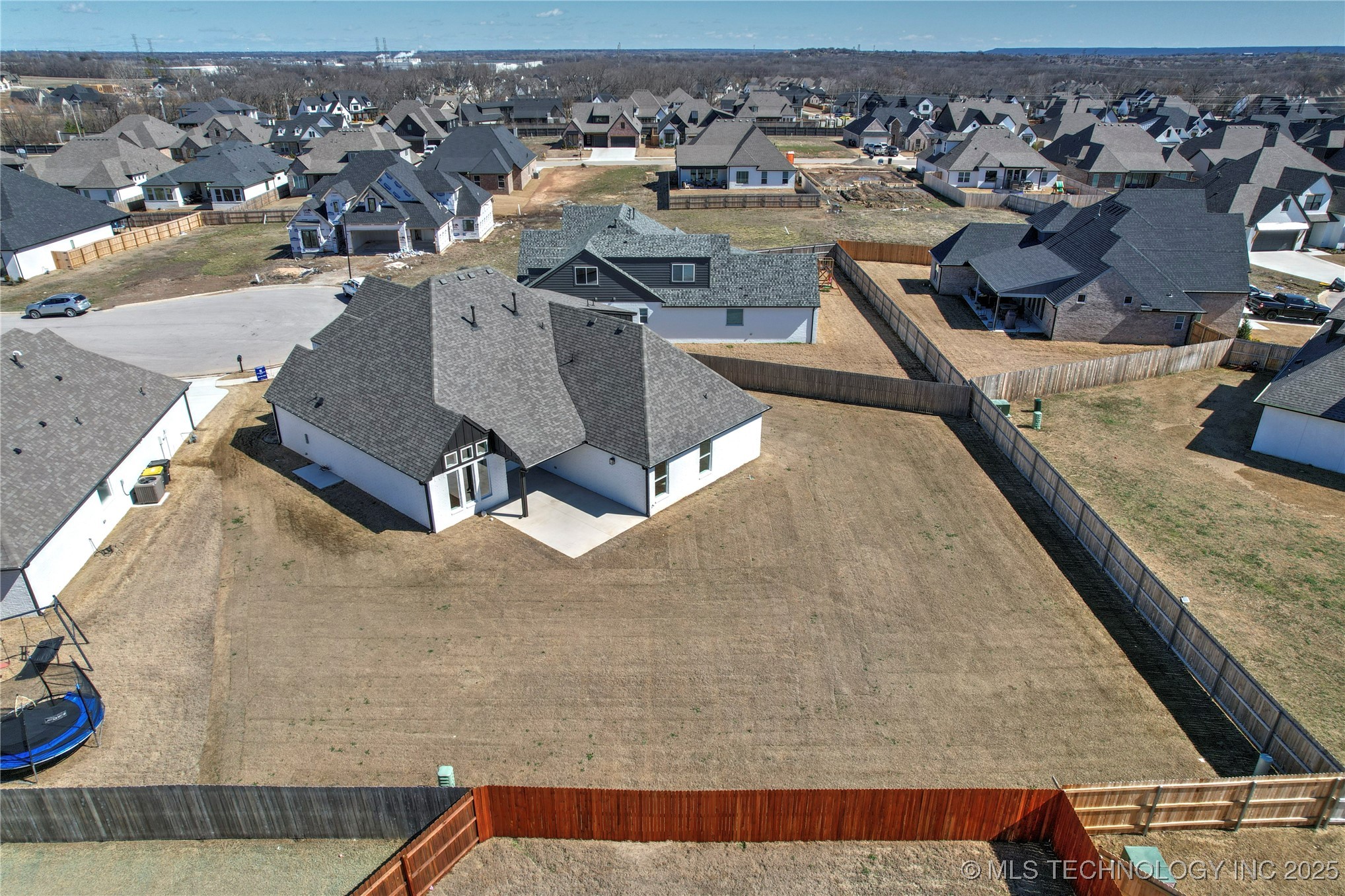 Bixby, Oklahoma, 74008, United States, 4 Bedrooms Bedrooms, ,4 BathroomsBathrooms,Residential,For Sale,1827435