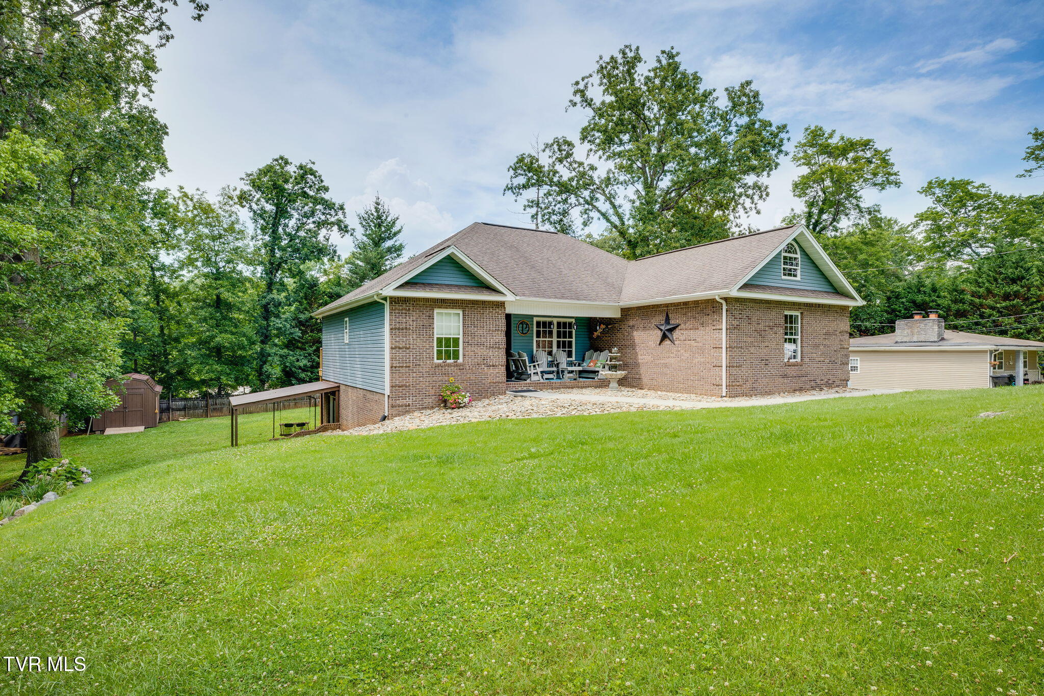 Kingsport, Tennessee, 37663, United States, 4 Bedrooms Bedrooms, ,3 BathroomsBathrooms,Residential,For Sale,1872965