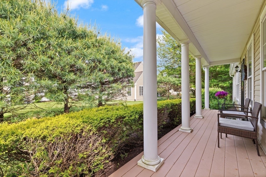 Easton, Massachusetts, 02375, United States, 3 Bedrooms Bedrooms, ,2 BathroomsBathrooms,Residential,For Sale,1838862