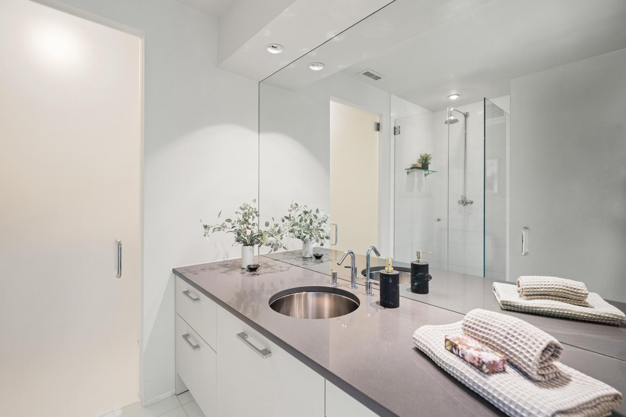  2319 Bancroft Place NW, Washington, DC, 20008 - 物件實景