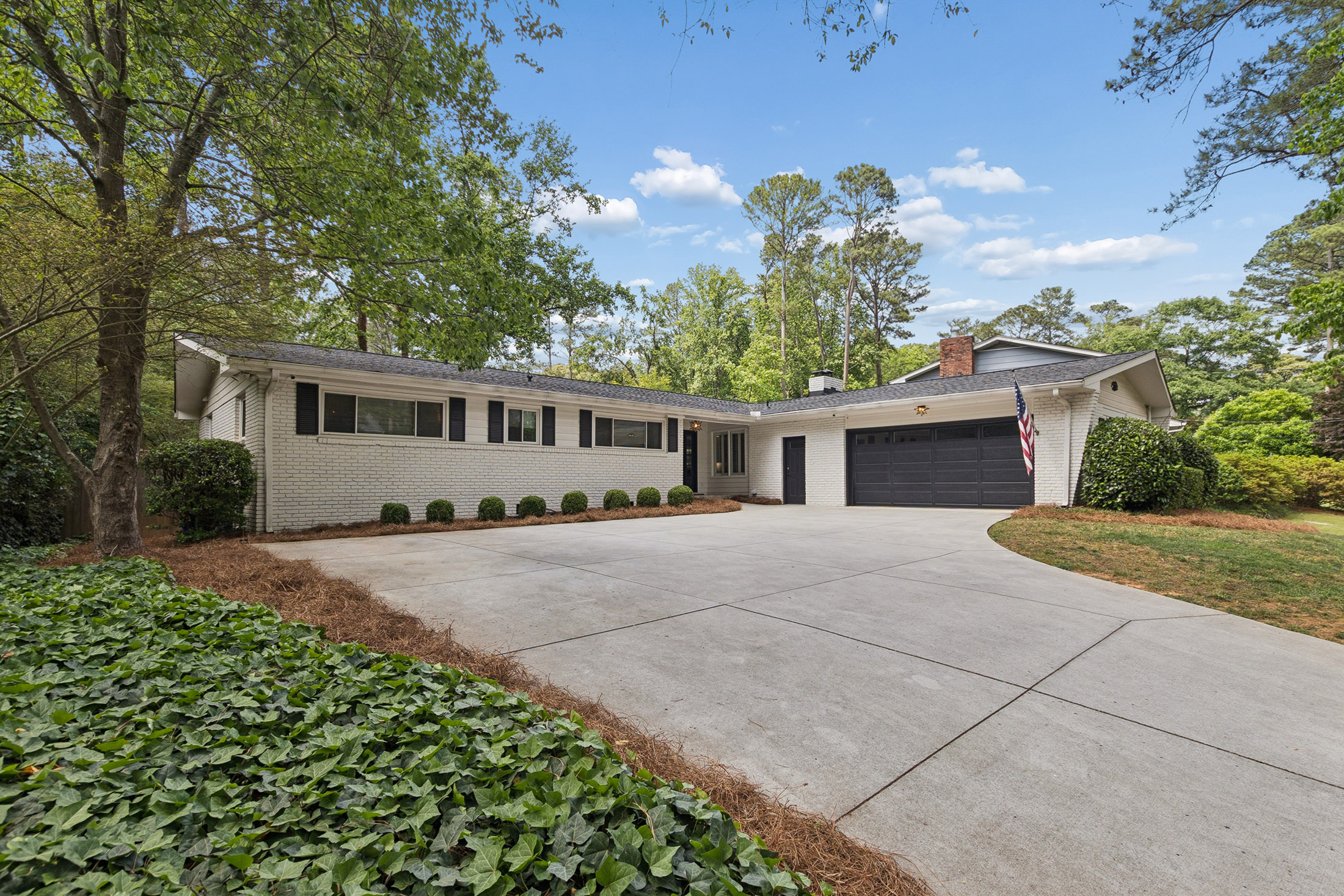 Updated Mid-Century Modern in Dunwoody North Driving Club - 物件實景