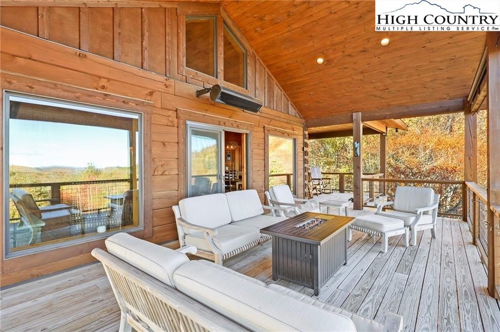 Banner Elk, North Carolina, 28604, United States, 4 Bedrooms Bedrooms, ,5 BathroomsBathrooms,Residential,For Sale,1977191