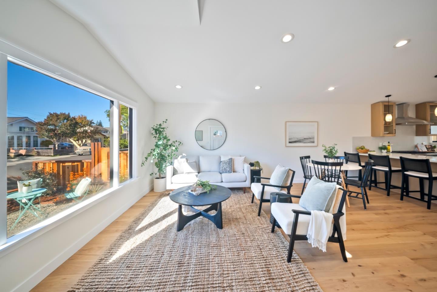 Capitola, California, 95010, United States, 2 Bedrooms Bedrooms, ,1 BathroomBathrooms,Residential,For Sale,1986205