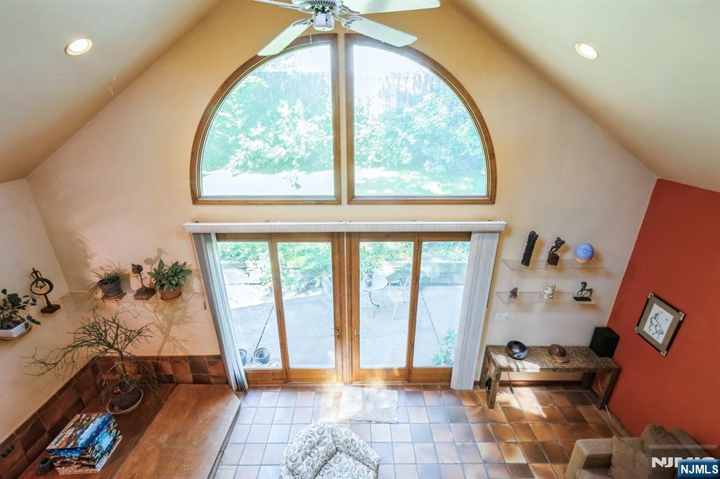 Cresskill, New Jersey, 07626, United States, 3 Bedrooms Bedrooms, ,2 BathroomsBathrooms,Residential,For Sale,1987908