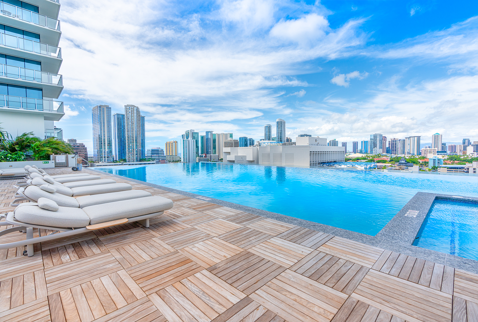 Honolulu, Hawaii, 96814, United States, 2 Bedrooms Bedrooms, ,2 BathroomsBathrooms,Residential,For Sale,2005492